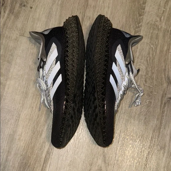 Adidas Men’s Black and Gray 4DFD Sneakers - Picture 4 of 4